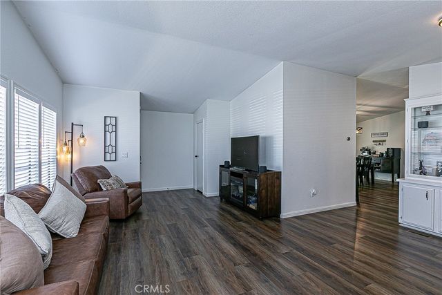 822 Greenacre, Santa Maria, CA 93455