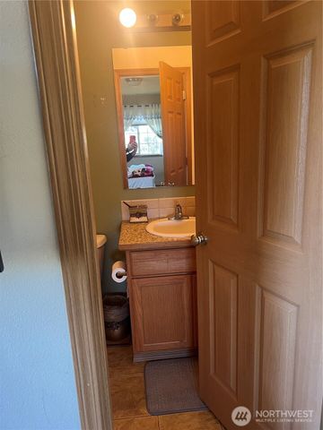 3511 S Sheridan Avenue, Tacoma, WA 98418