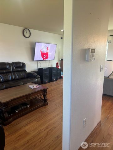 3511 S Sheridan Avenue, Tacoma, WA 98418