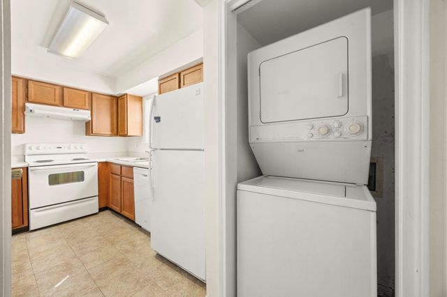 3100 Walnut Bend Lane 120, Houston, TX 77042