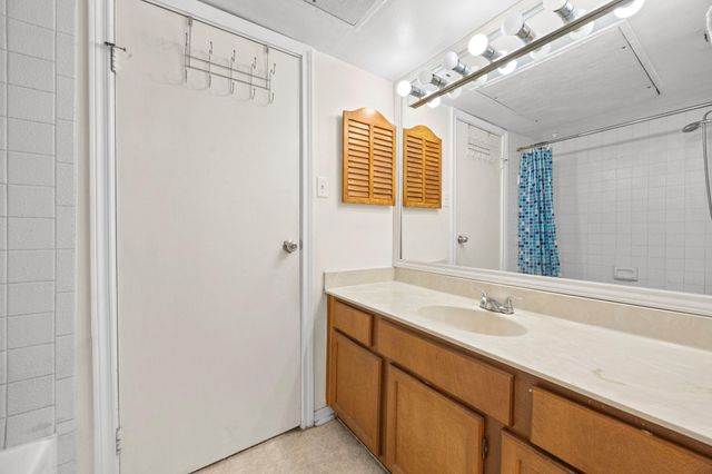 3100 Walnut Bend Lane 120, Houston, TX 77042