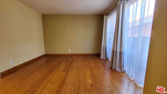 7320 Balboa Boulevard 123, Van Nuys (los Angeles), CA 91406