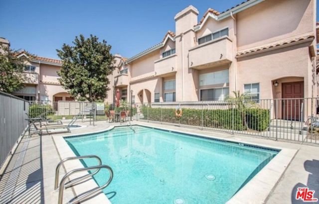 7320 Balboa Boulevard 123, Van Nuys (los Angeles), CA 91406