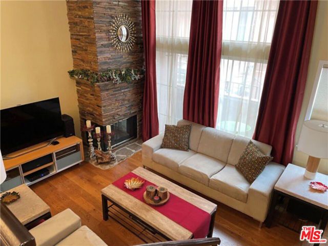 7320 Balboa Boulevard 123, Van Nuys (los Angeles), CA 91406