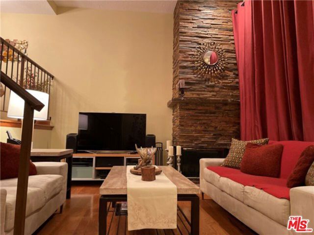 7320 Balboa Boulevard 123, Van Nuys (los Angeles), CA 91406