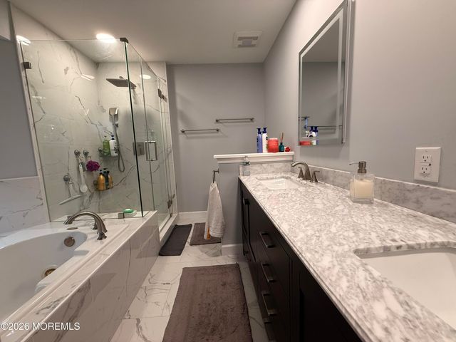 16 Samantha Drive, Morganville, NJ 07751