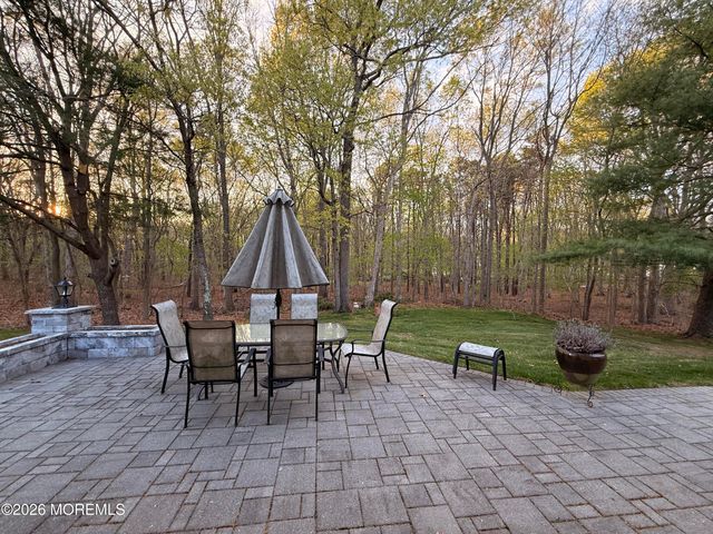 16 Samantha Drive, Morganville, NJ 07751