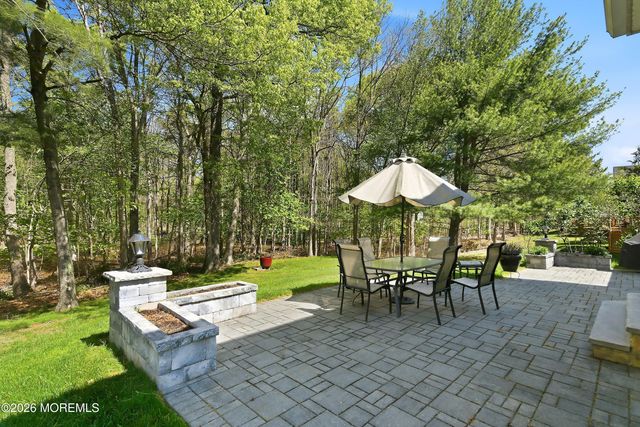 16 Samantha Drive, Morganville, NJ 07751