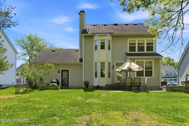 16 Samantha Drive, Morganville, NJ 07751
