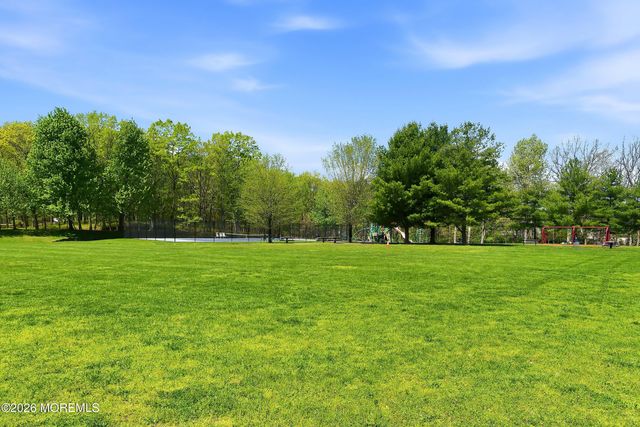 16 Samantha Drive, Morganville, NJ 07751
