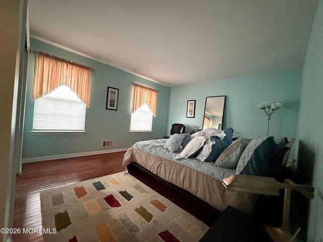 16 Samantha Drive, Morganville, NJ 07751