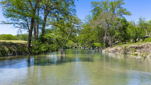 0008 Clearwater, Comfort, TX 78013