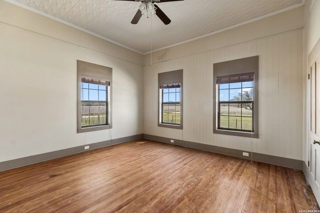 0008 Clearwater, Comfort, TX 78013