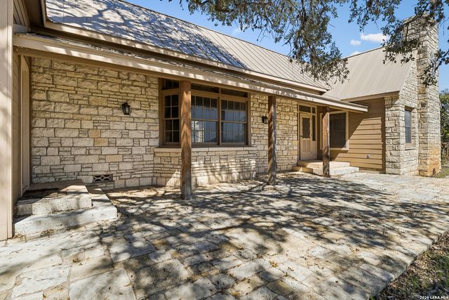 0008 Clearwater, Comfort, TX 78013