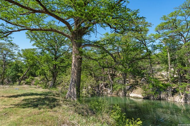 0008 Clearwater, Comfort, TX 78013