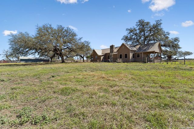 0008 Clearwater, Comfort, TX 78013