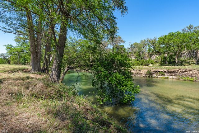 0008 Clearwater, Comfort, TX 78013