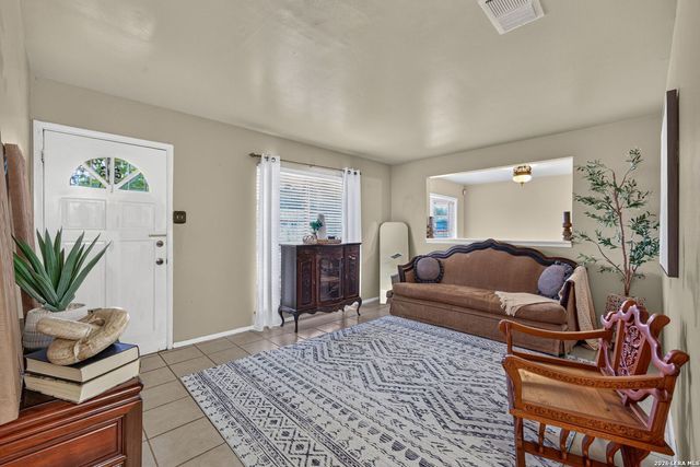 3010 DALL TRL, San Antonio, TX 78228
