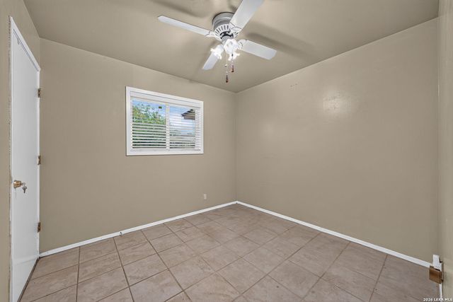 3010 DALL TRL, San Antonio, TX 78228