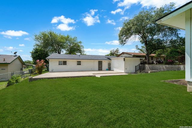 3010 DALL TRL, San Antonio, TX 78228