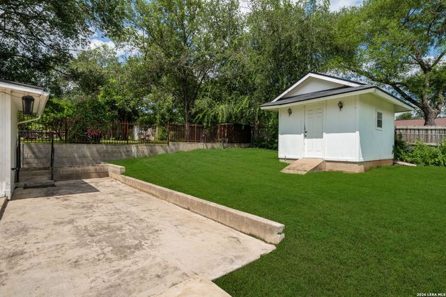 3010 DALL TRL, San Antonio, TX 78228