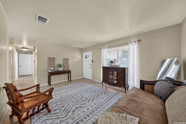 3010 DALL TRL, San Antonio, TX 78228