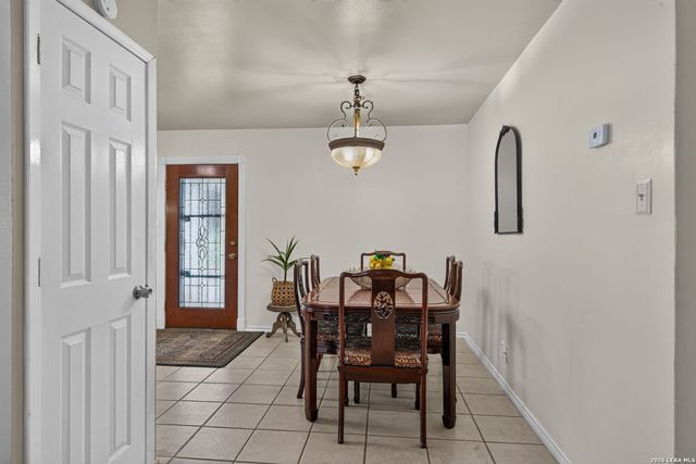 3010 DALL TRL, San Antonio, TX 78228