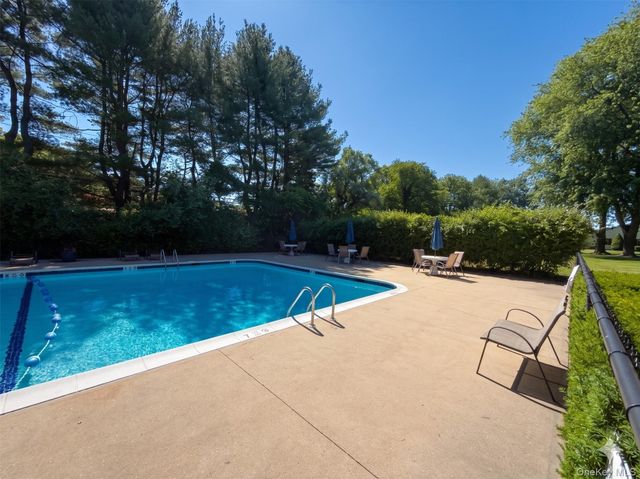 173 Knolls Drive 173, Stony Brook, NY 11790