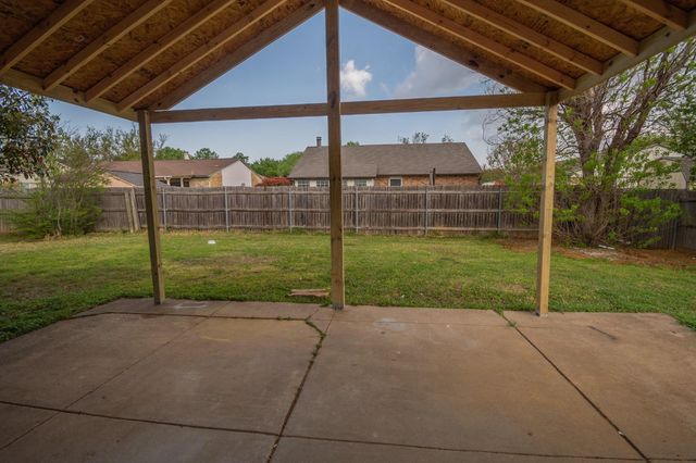 3825 Hackberry Lane, Bedford, TX 76021