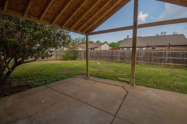 3825 Hackberry Lane, Bedford, TX 76021