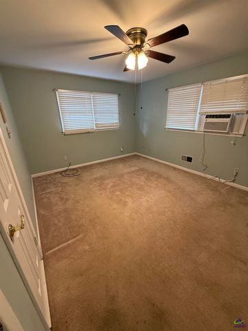 100 Edgewood Avenue, Warner Robins, GA 31088