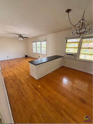 100 Edgewood Avenue, Warner Robins, GA 31088