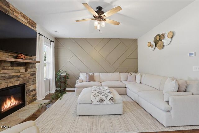 136 Fallingbrook Drive, Kenly, NC 27542