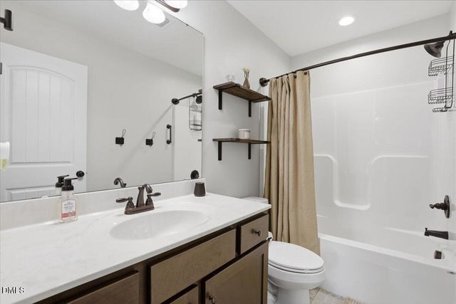 136 Fallingbrook Drive, Kenly, NC 27542