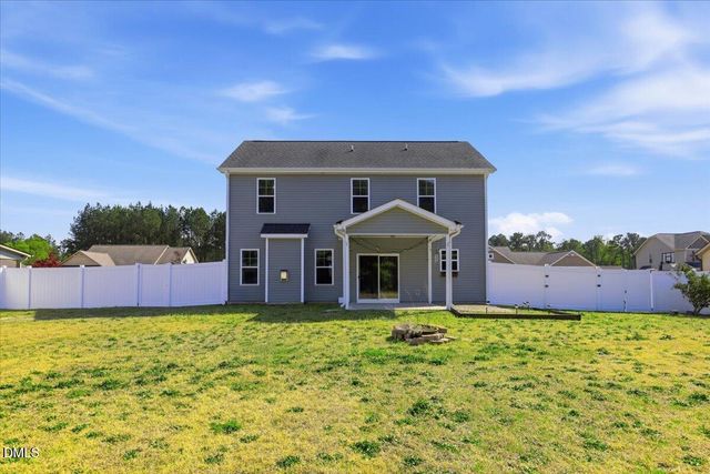 136 Fallingbrook Drive, Kenly, NC 27542