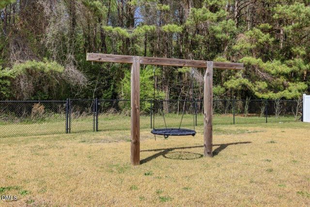 136 Fallingbrook Drive, Kenly, NC 27542