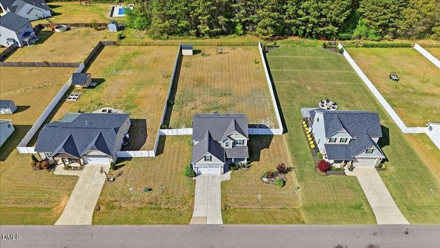 136 Fallingbrook Drive, Kenly, NC 27542