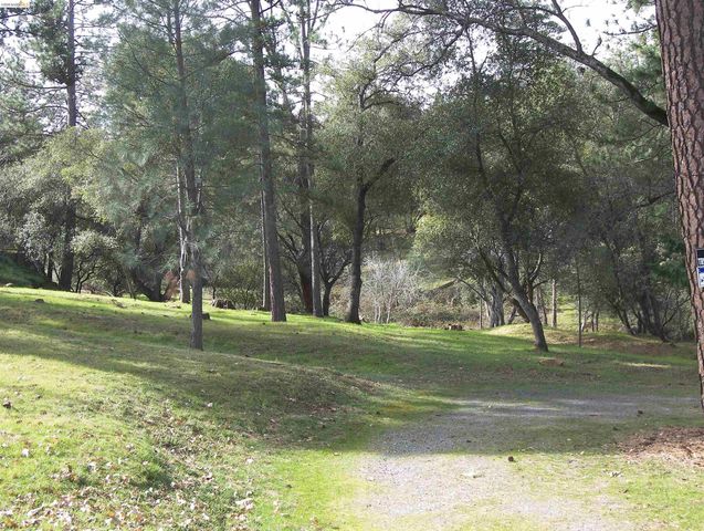 13024 Gamble St., Groveland, CA 95321