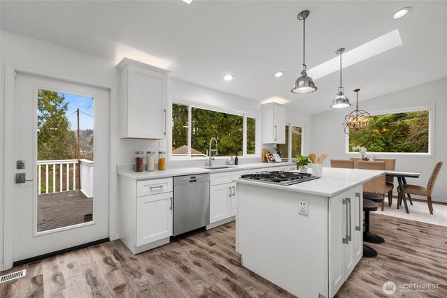 2818 183rd Avenue NE, Redmond, WA 98052