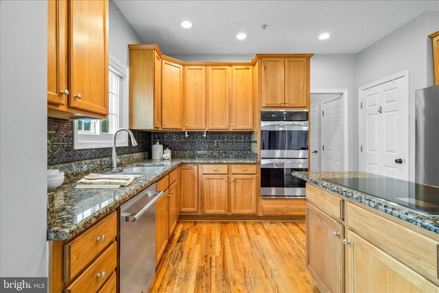 23813 ECHO CREEK, Gaithersburg, MD 20882