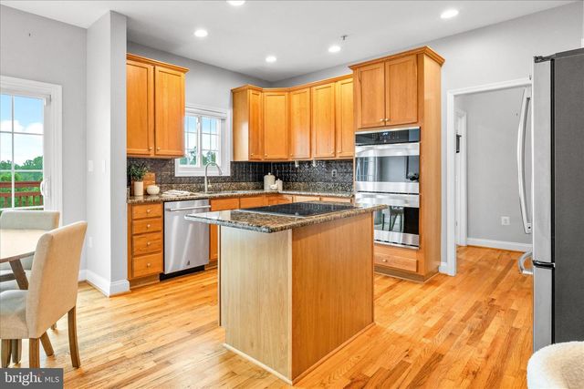 23813 ECHO CREEK, Gaithersburg, MD 20882