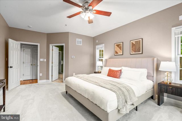 23813 ECHO CREEK, Gaithersburg, MD 20882