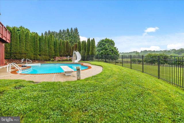 23813 ECHO CREEK, Gaithersburg, MD 20882