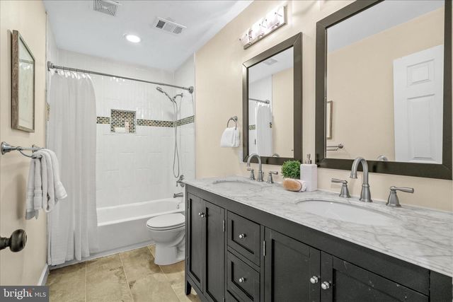 23813 ECHO CREEK, Gaithersburg, MD 20882