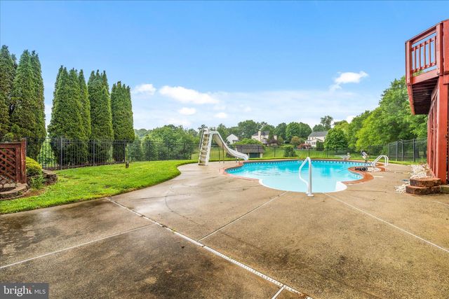 23813 ECHO CREEK, Gaithersburg, MD 20882