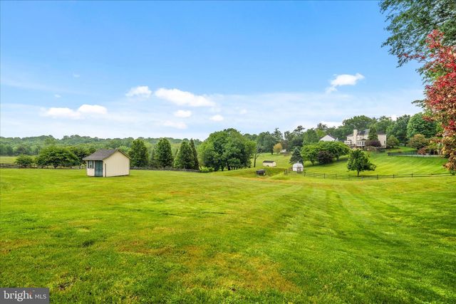 23813 ECHO CREEK, Gaithersburg, MD 20882