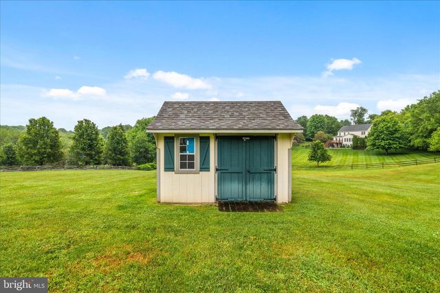 23813 ECHO CREEK, Gaithersburg, MD 20882