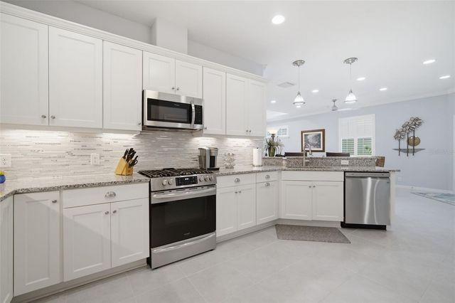 8111 PINE CREST STREET, Seminole, FL 33777