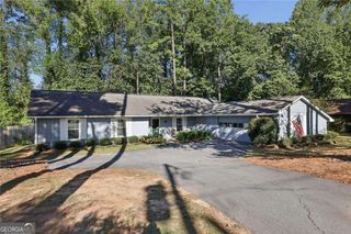 2862 Dunnington Circle, Atlanta, GA 30341
