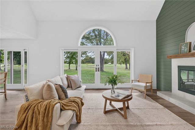722 Jaycox Road, Avon Lake, OH 44012